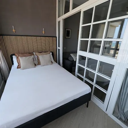 Estudio Torre Colina Con Piscina Lägenhet *